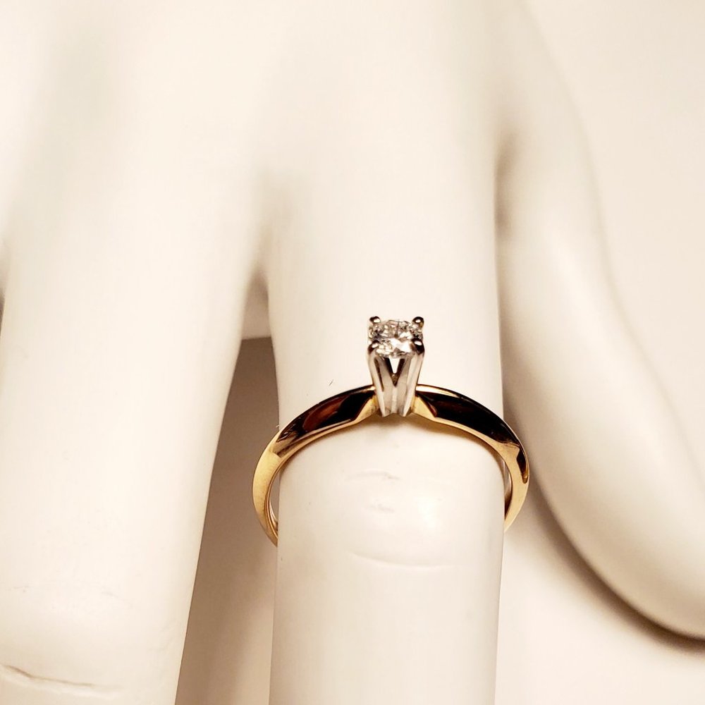 New 14K  Diamond  Solitaire  Engagement  RING - Picture 2 of 9